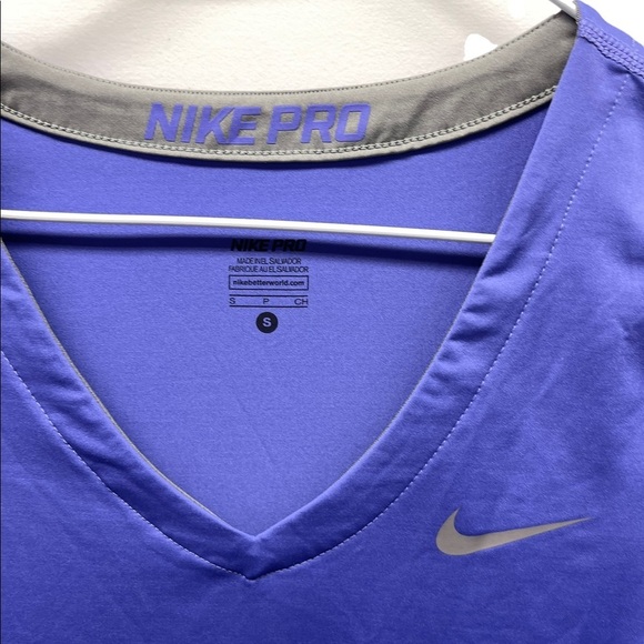 Nike Pro Athletic T-shirt Performance Women’s Size Small - Picture 2 of 5